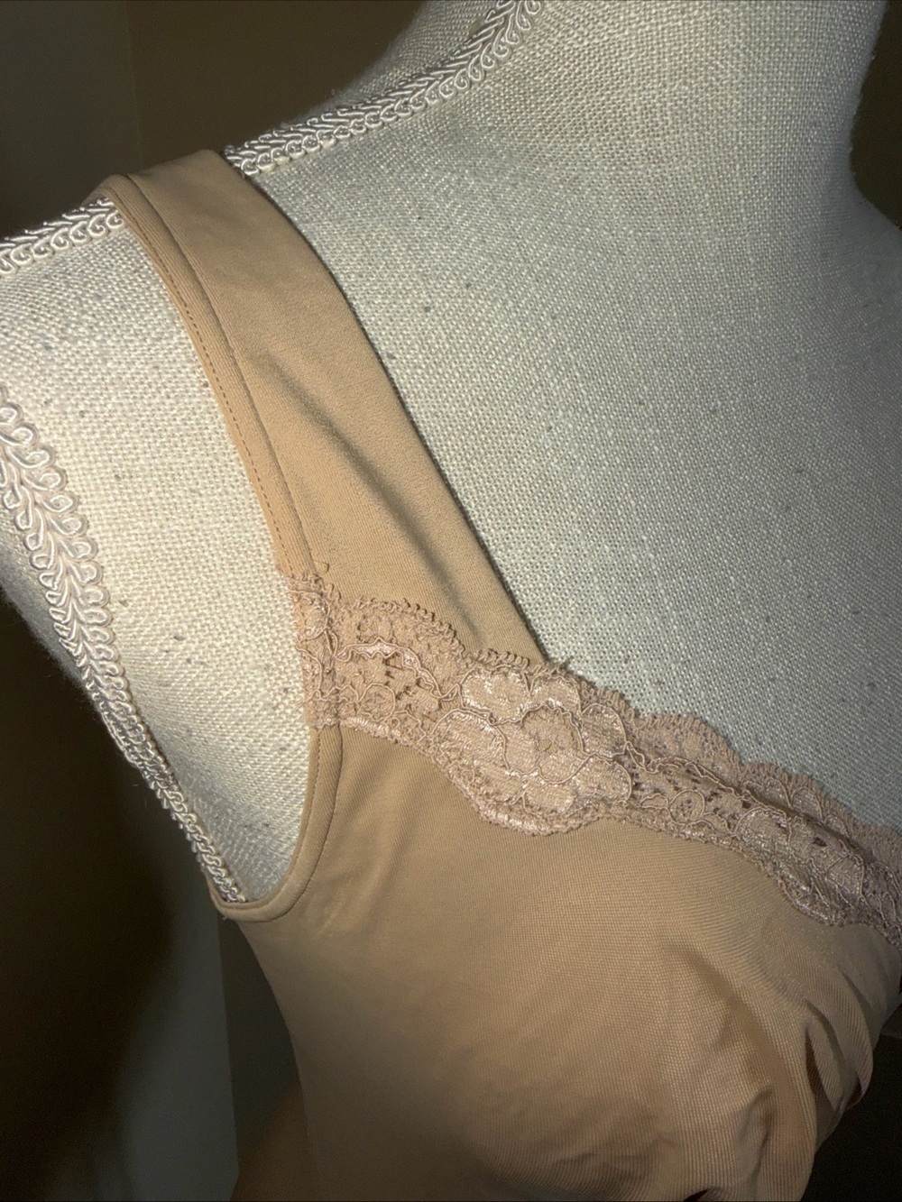 Sweet Nothings Womens 2XL Beige Lace Trim Camisole Tank Top Slip - Picture 7 of 9